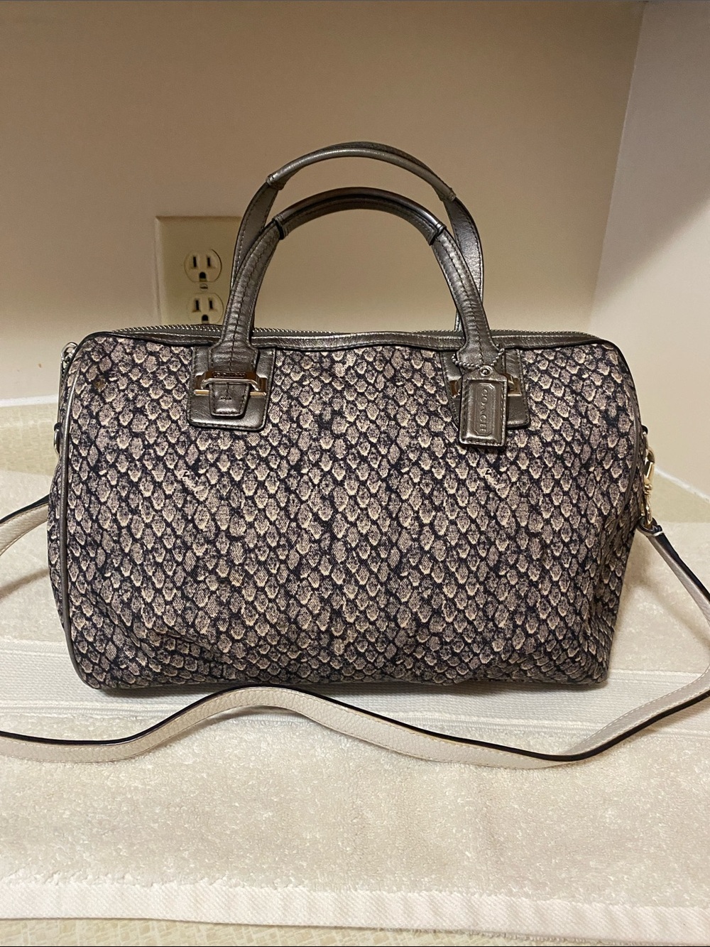 Coach Shoulder bag